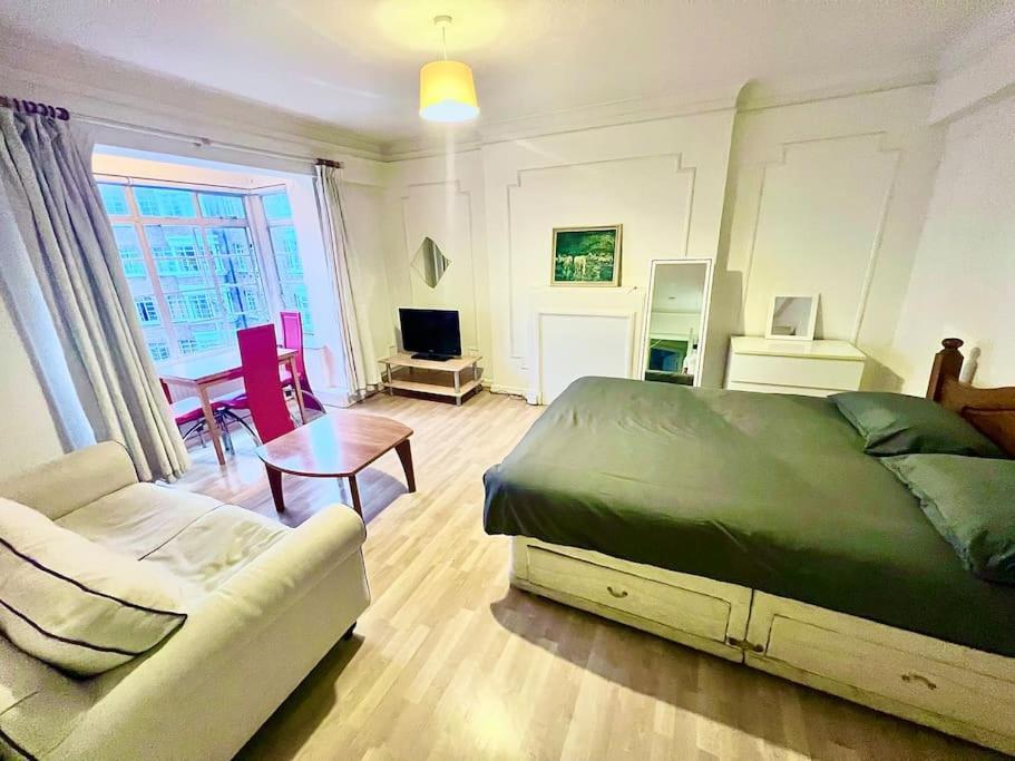 King-Sized Studio, 6Th Floor + Lift, Regent'S Park London Exteriör bild